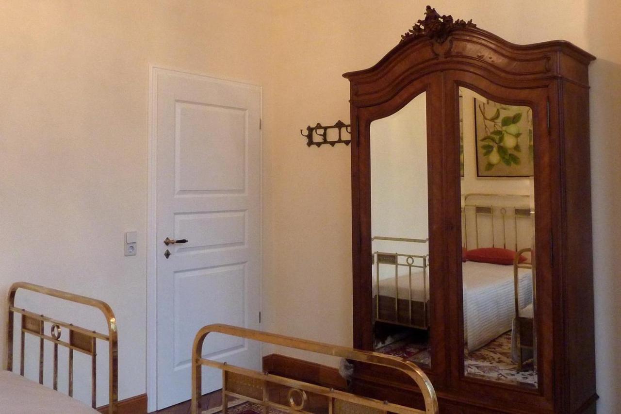Ferienwohnungen Villa Haniel Carl Дрезден Екстериор снимка